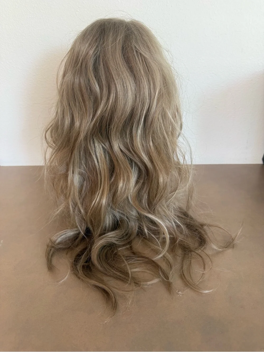 Light Brown Blonde Layered Women's Wig - Natural Look
